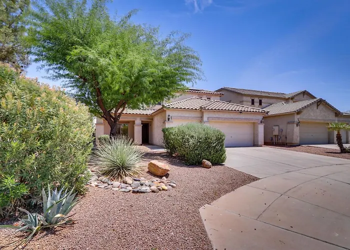 Holiday home Cheerful Gem W/ Theater & Game Room! *