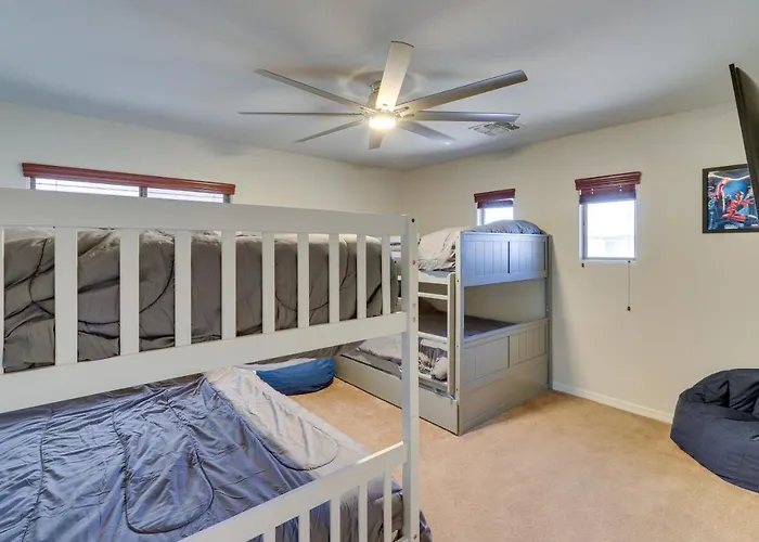 Cheerful Gem W/ Theater & Game Room! * Maricopa