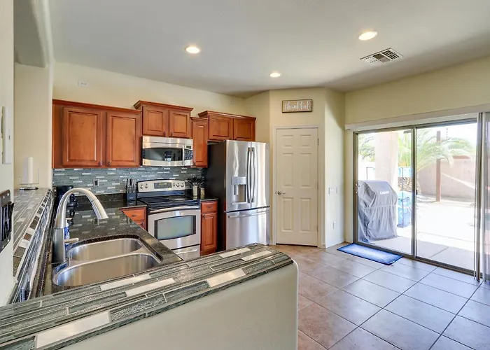 Holiday home Cheerful Gem W/ Theater & Game Room! Maricopa